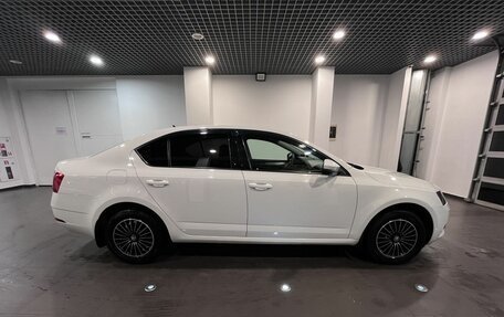Skoda Octavia, 2019 год, 1 800 000 рублей, 2 фотография