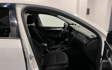 Skoda Octavia, 2019 год, 1 800 000 рублей, 29 фотография