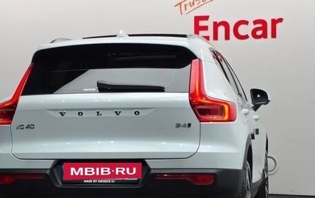 Volvo XC40 I, 2022 год, 4 649 844 рублей, 4 фотография