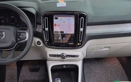 Volvo XC40 I, 2022 год, 4 649 844 рублей, 5 фотография