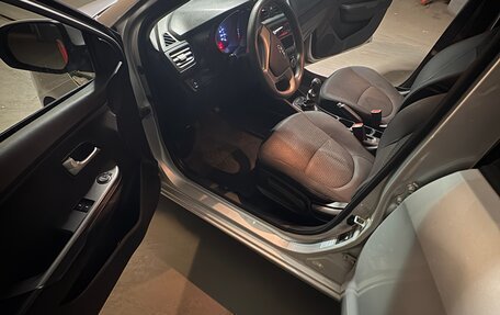 KIA Rio III рестайлинг, 2015 год, 650 000 рублей, 16 фотография