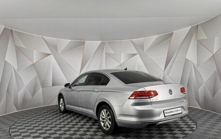 Volkswagen Passat B8 рестайлинг, 2017 год, 1 895 000 рублей, 4 фотография