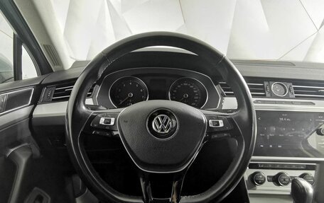 Volkswagen Passat B8 рестайлинг, 2017 год, 1 895 000 рублей, 20 фотография
