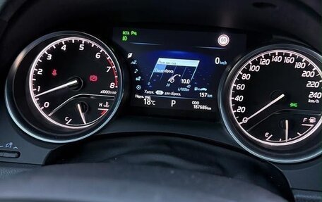 Toyota Camry, 2019 год, 2 300 000 рублей, 15 фотография