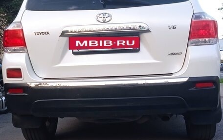 Toyota Highlander III, 2010 год, 1 470 000 рублей, 9 фотография