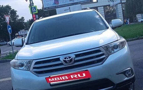 Toyota Highlander III, 2010 год, 1 470 000 рублей, 3 фотография