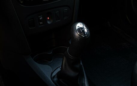 Renault Sandero II рестайлинг, 2016 год, 898 000 рублей, 12 фотография
