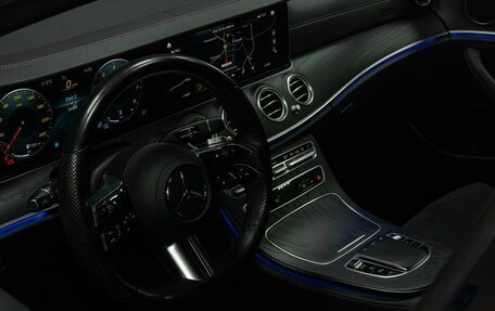 Mercedes-Benz E-Класс, 2022 год, 5 839 000 рублей, 28 фотография