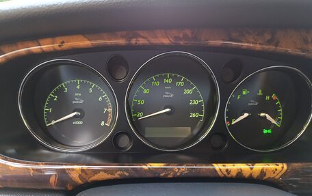 Jaguar XJ III (X350), 2005 год, 1 150 000 рублей, 14 фотография