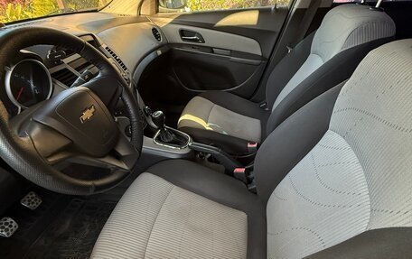 Chevrolet Cruze II, 2011 год, 550 000 рублей, 8 фотография