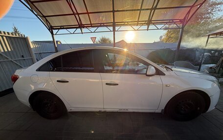 Chevrolet Cruze II, 2011 год, 550 000 рублей, 3 фотография