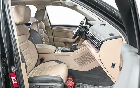 Volkswagen Touareg III, 2022 год, 6 499 000 рублей, 8 фотография