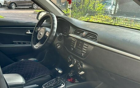 KIA Rio IV, 2019 год, 950 000 рублей, 1 фотография