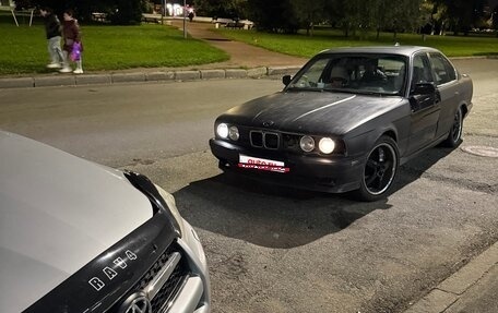 BMW 5 серия, 1990 год, 200 000 рублей, 1 фотография