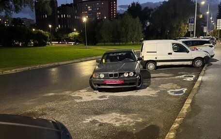 BMW 5 серия, 1990 год, 200 000 рублей, 3 фотография