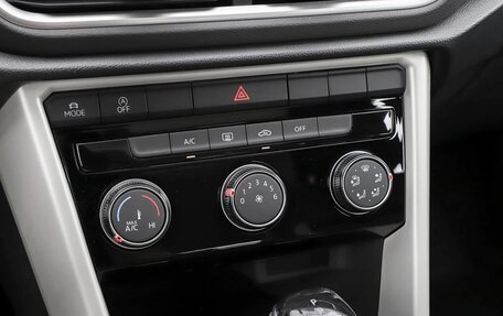 Volkswagen T-Roc I, 2026 год, 2 250 000 рублей, 21 фотография