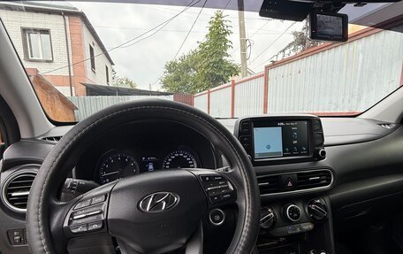 Hyundai Kona I, 2018 год, 1 670 000 рублей, 14 фотография