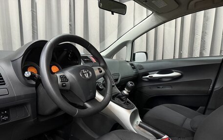Toyota Auris II, 2011 год, 849 777 рублей, 5 фотография