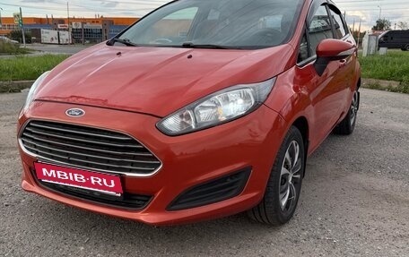 Ford Fiesta, 2016 год, 620 000 рублей, 2 фотография