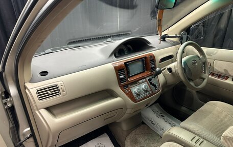 Toyota Raum II, 2004 год, 659 000 рублей, 13 фотография