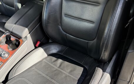 Volkswagen Touareg III, 2011 год, 2 090 000 рублей, 13 фотография