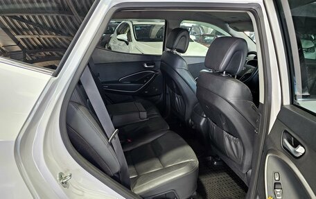 Hyundai Santa Fe III рестайлинг, 2016 год, 2 199 000 рублей, 21 фотография