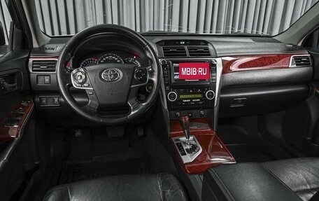 Toyota Camry, 2013 год, 1 289 000 рублей, 6 фотография