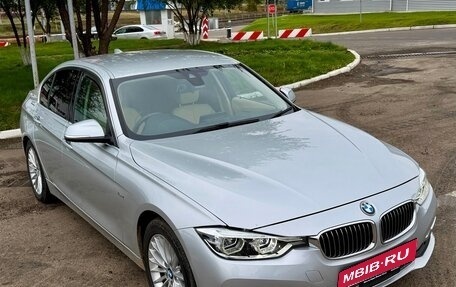 BMW 3 серия, 2017 год, 1 400 000 рублей, 13 фотография