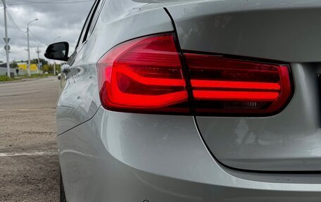 BMW 3 серия, 2017 год, 1 400 000 рублей, 19 фотография