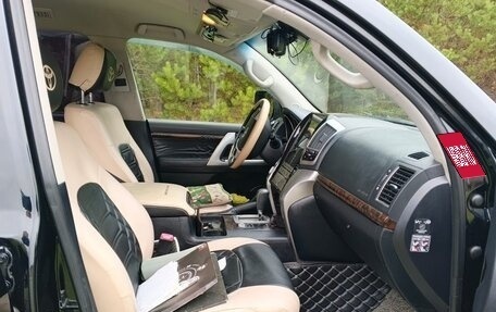 Toyota Land Cruiser 200, 2012 год, 4 350 000 рублей, 21 фотография