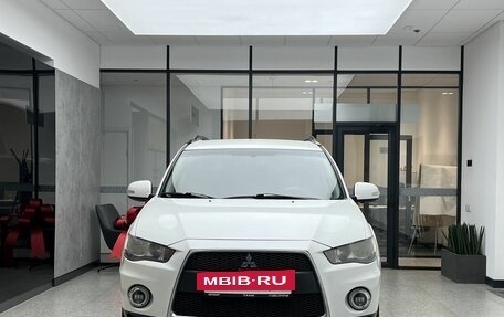 Mitsubishi Outlander III рестайлинг 3, 2012 год, 1 190 000 рублей, 2 фотография