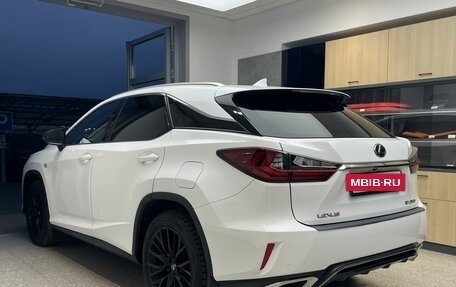 Lexus RX IV рестайлинг, 2017 год, 4 230 000 рублей, 6 фотография