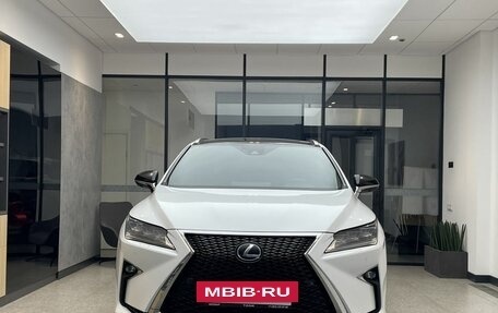 Lexus RX IV рестайлинг, 2017 год, 4 230 000 рублей, 2 фотография