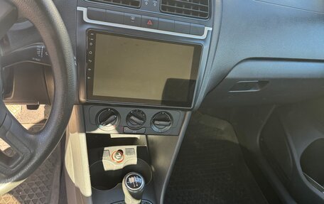 Volkswagen Polo VI (EU Market), 2011 год, 390 000 рублей, 9 фотография