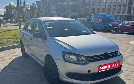 Volkswagen Polo VI (EU Market), 2011 год, 390 000 рублей, 1 фотография