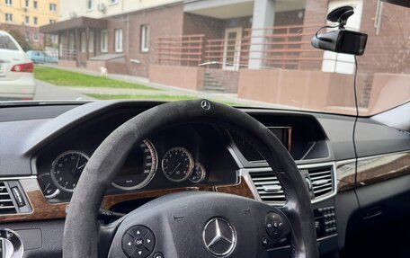 Mercedes-Benz E-Класс, 2010 год, 1 190 000 рублей, 6 фотография