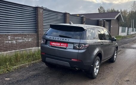 Land Rover Discovery Sport I рестайлинг, 2018 год, 1 900 000 рублей, 3 фотография