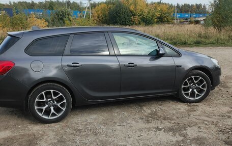 Opel Astra J, 2011 год, 550 000 рублей, 5 фотография