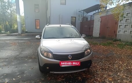Renault Sandero I, 2014 год, 600 000 рублей, 2 фотография