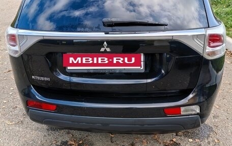 Mitsubishi Outlander III рестайлинг 3, 2012 год, 950 000 рублей, 2 фотография