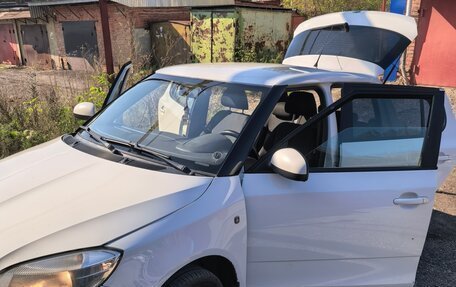 Skoda Fabia II, 2011 год, 420 000 рублей, 2 фотография