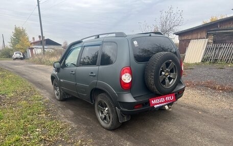 Chevrolet Niva I рестайлинг, 2018 год, 800 000 рублей, 4 фотография