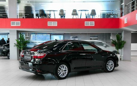 Toyota Camry, 2017 год, 1 650 000 рублей, 2 фотография