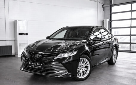 Toyota Camry, 2019 год, 2 540 000 рублей, 1 фотография