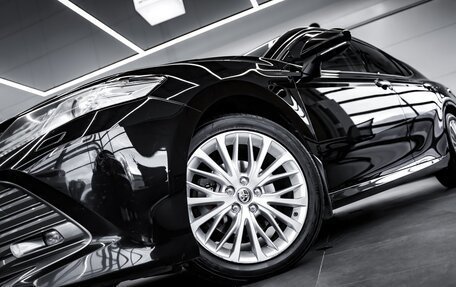 Toyota Camry, 2019 год, 2 540 000 рублей, 2 фотография