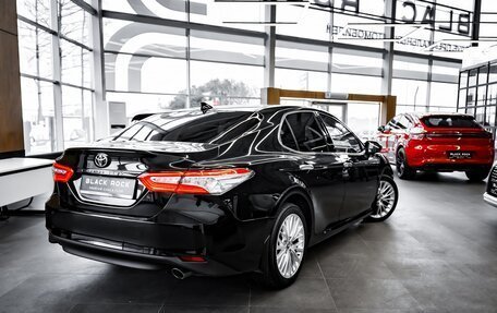 Toyota Camry, 2019 год, 2 540 000 рублей, 6 фотография