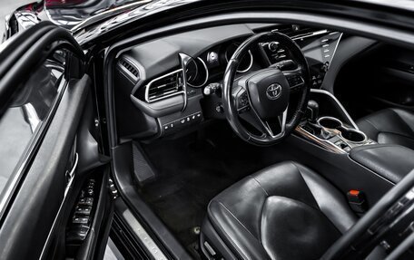 Toyota Camry, 2019 год, 2 540 000 рублей, 24 фотография