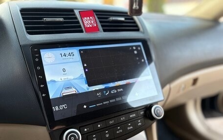 Honda Accord VII рестайлинг, 2005 год, 700 000 рублей, 18 фотография