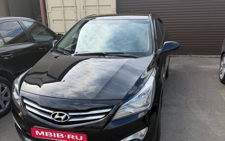 Hyundai Solaris II рестайлинг, 2016 год, 942 000 рублей, 3 фотография