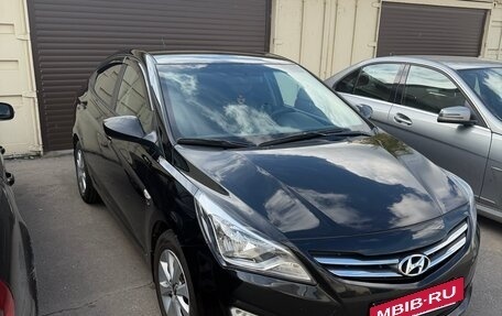 Hyundai Solaris II рестайлинг, 2016 год, 942 000 рублей, 2 фотография